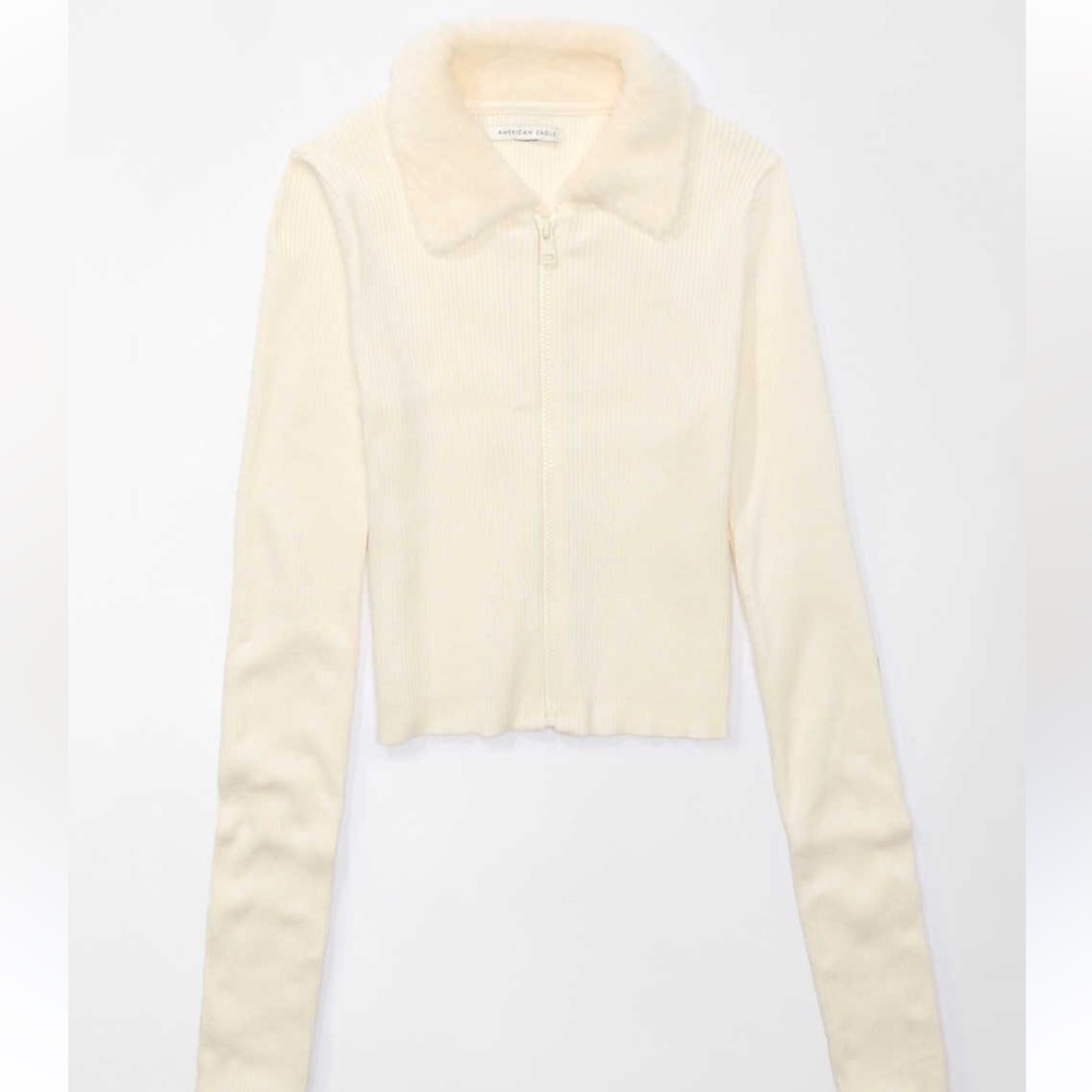 American Eagle Cream Faux Fur Cropped Zipped Sweather Size S